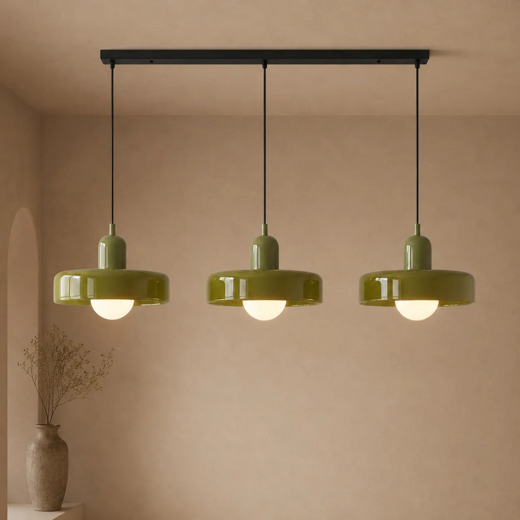 Lampada a sospensione con tre paralumi arrotondati in vetro e design lineare Bauhaus