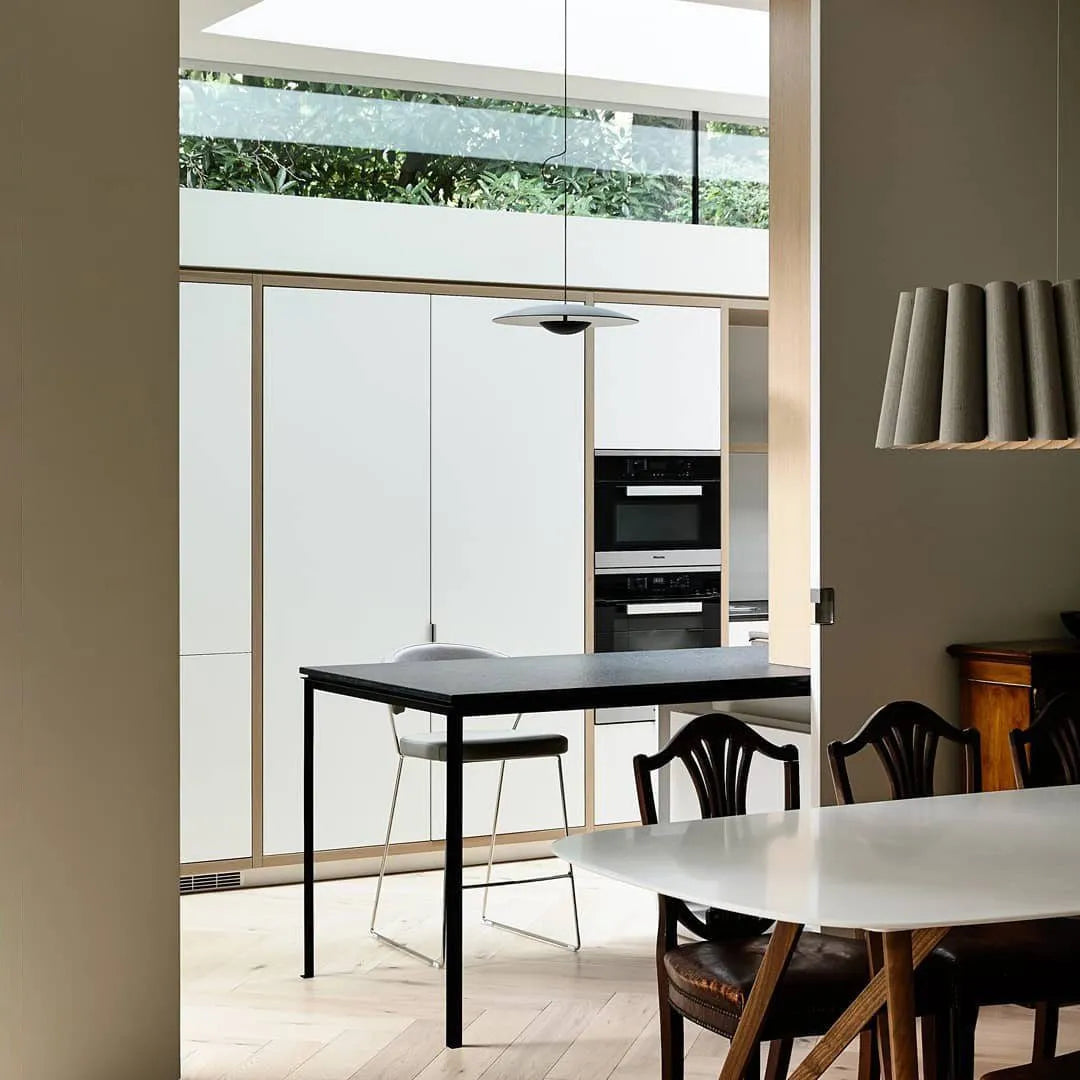 Lámpara colgante LED con pantalla de disco metálico delgado para comedor y salón