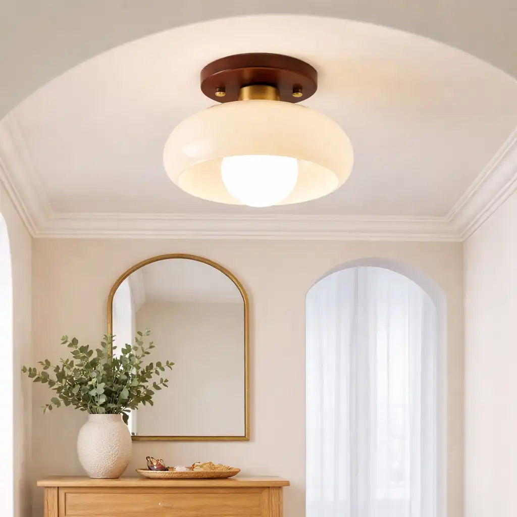 Plafonnier extra-plat de style Bauhaus avec abat-jour en verre crème pour chambres modernes