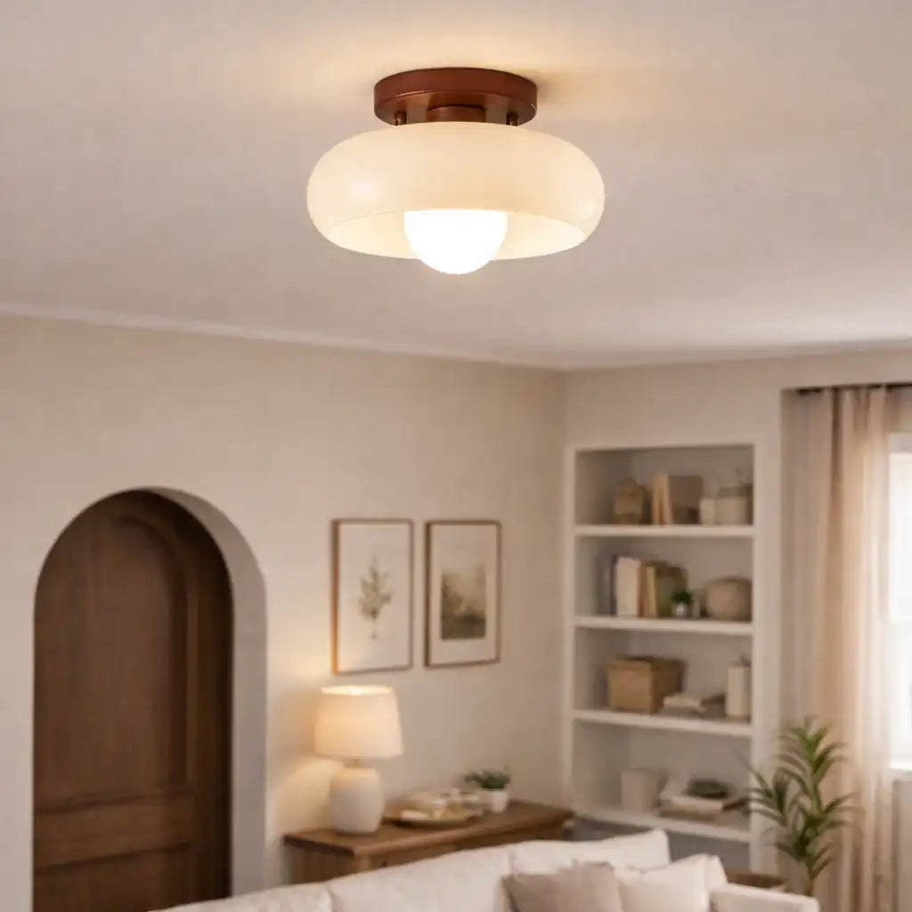 Plafoniera a filo soffitto in stile Bauhaus con paralume in vetro color crema, per camere da letto moderne