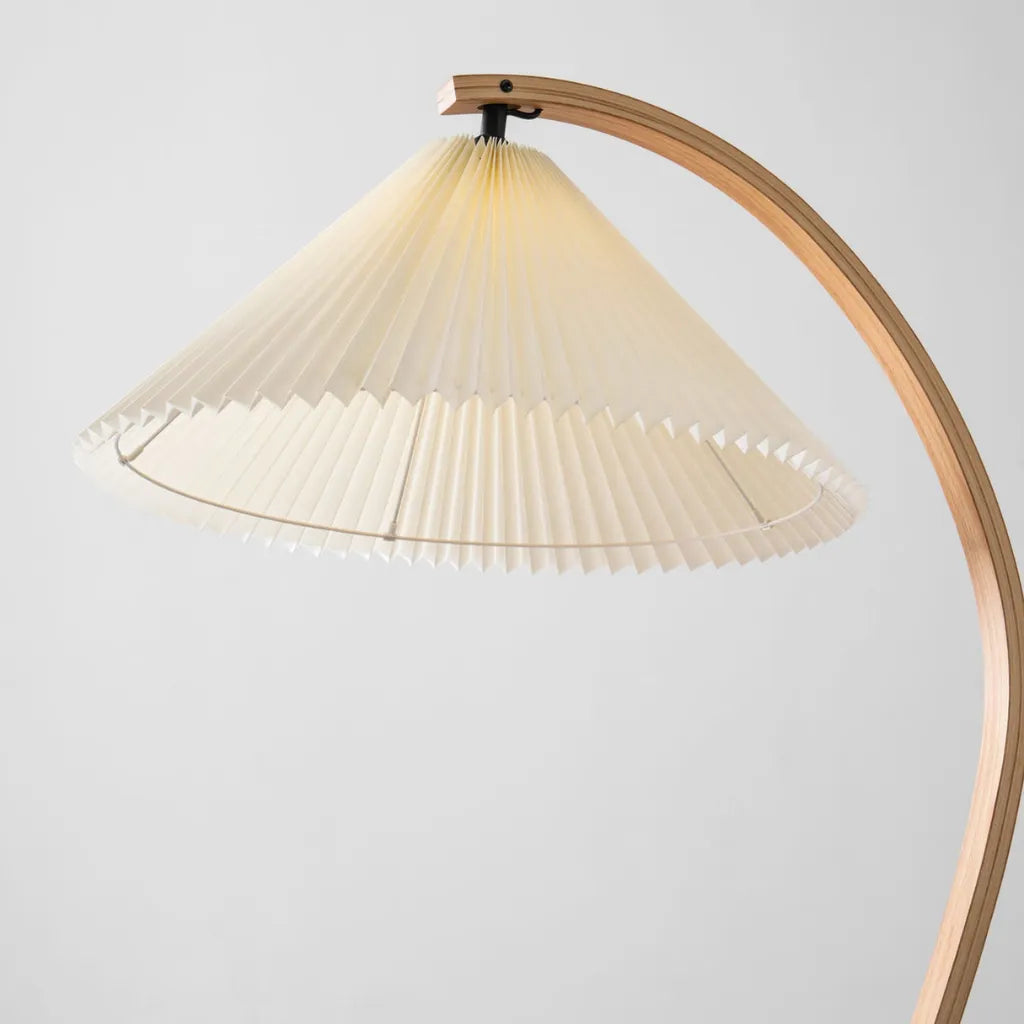 Living Room Floor Lamp with Natural Beech Wood Stem and Linen Shade