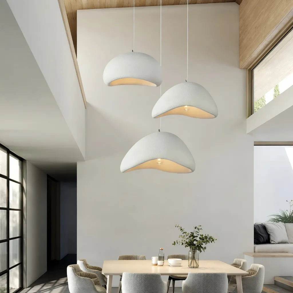 Lampada a sospensione dal design scultoreo a nuvola e luce soffusa e diffusa