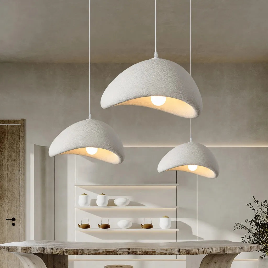 Lampada a sospensione dal design scultoreo a nuvola e luce soffusa e diffusa