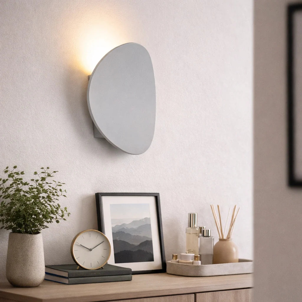 Applique da salotto dal design moderno curvo a LED e luce calda
