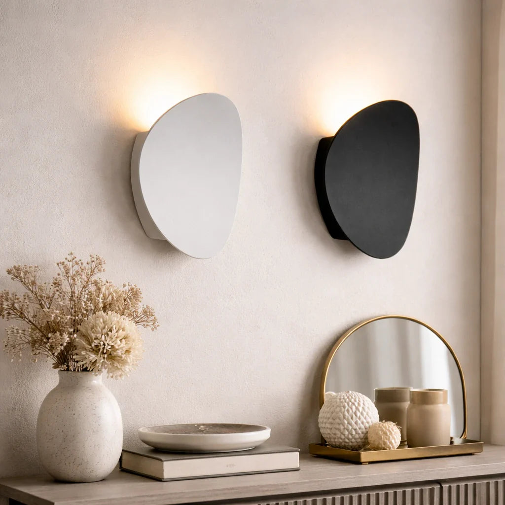 Applique da salotto dal design moderno curvo a LED e luce calda