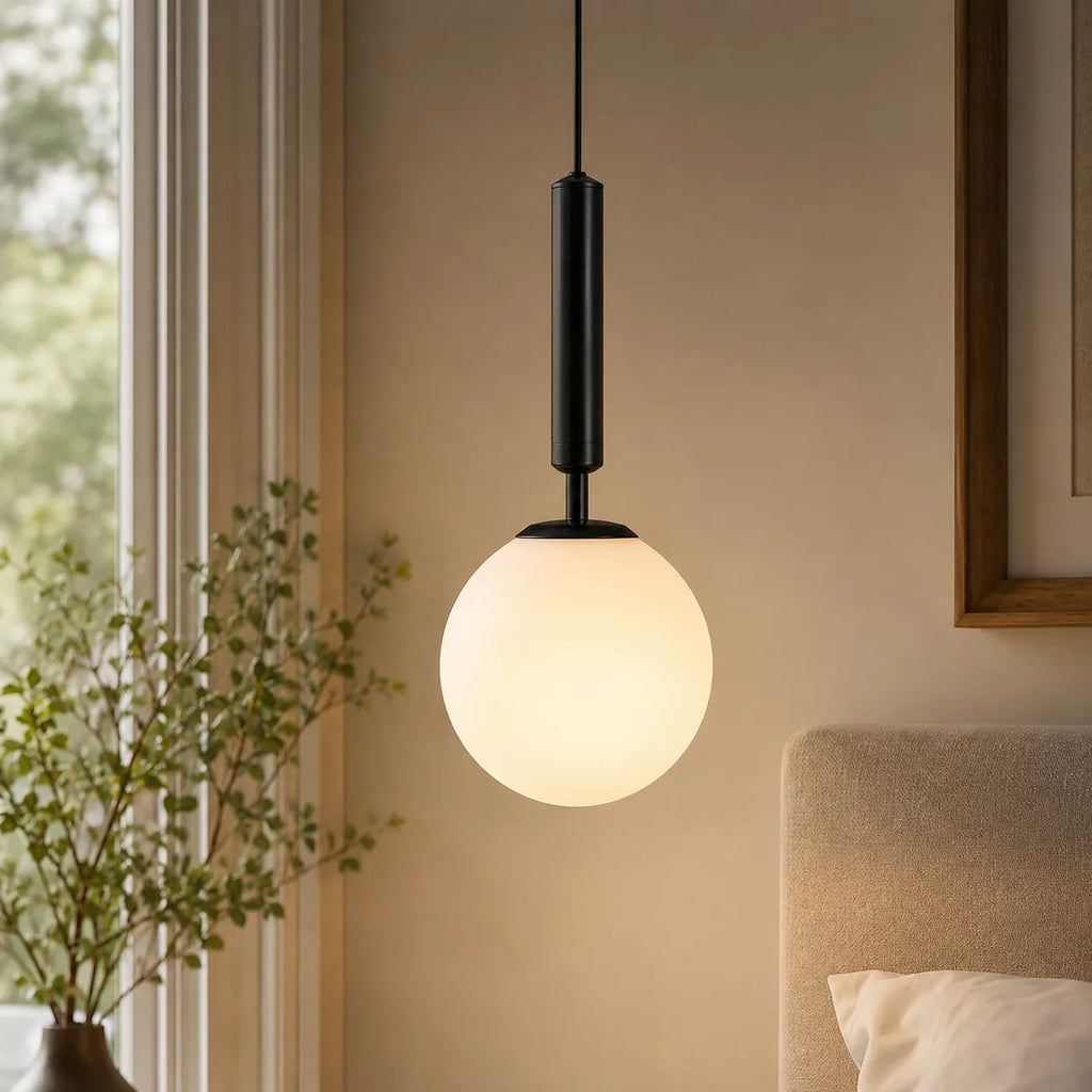 Suspension à globe en verre avec câble réglable et abat-jour sphérique blanc laiteux