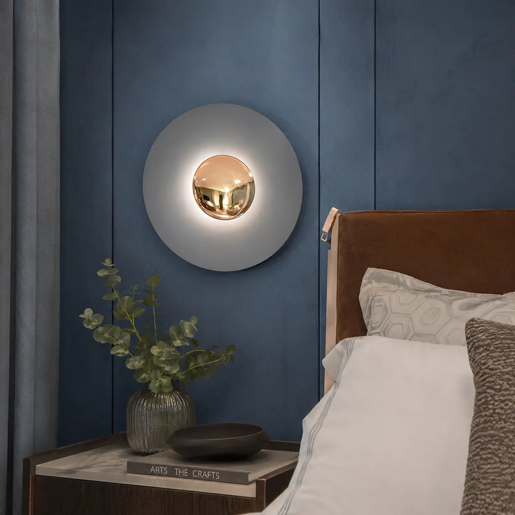 Applique murale avec abat-jour rond en métal et éclairage LED intégré à lumière chaude