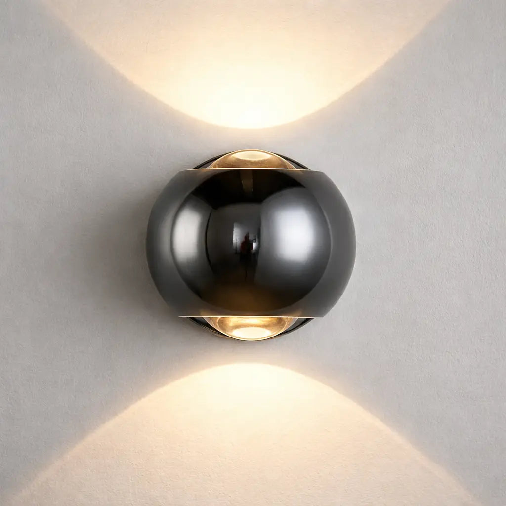 Wandleuchte mit Sanduhrdesign aus Kristallglas und Lichtprojektion nach oben und unten