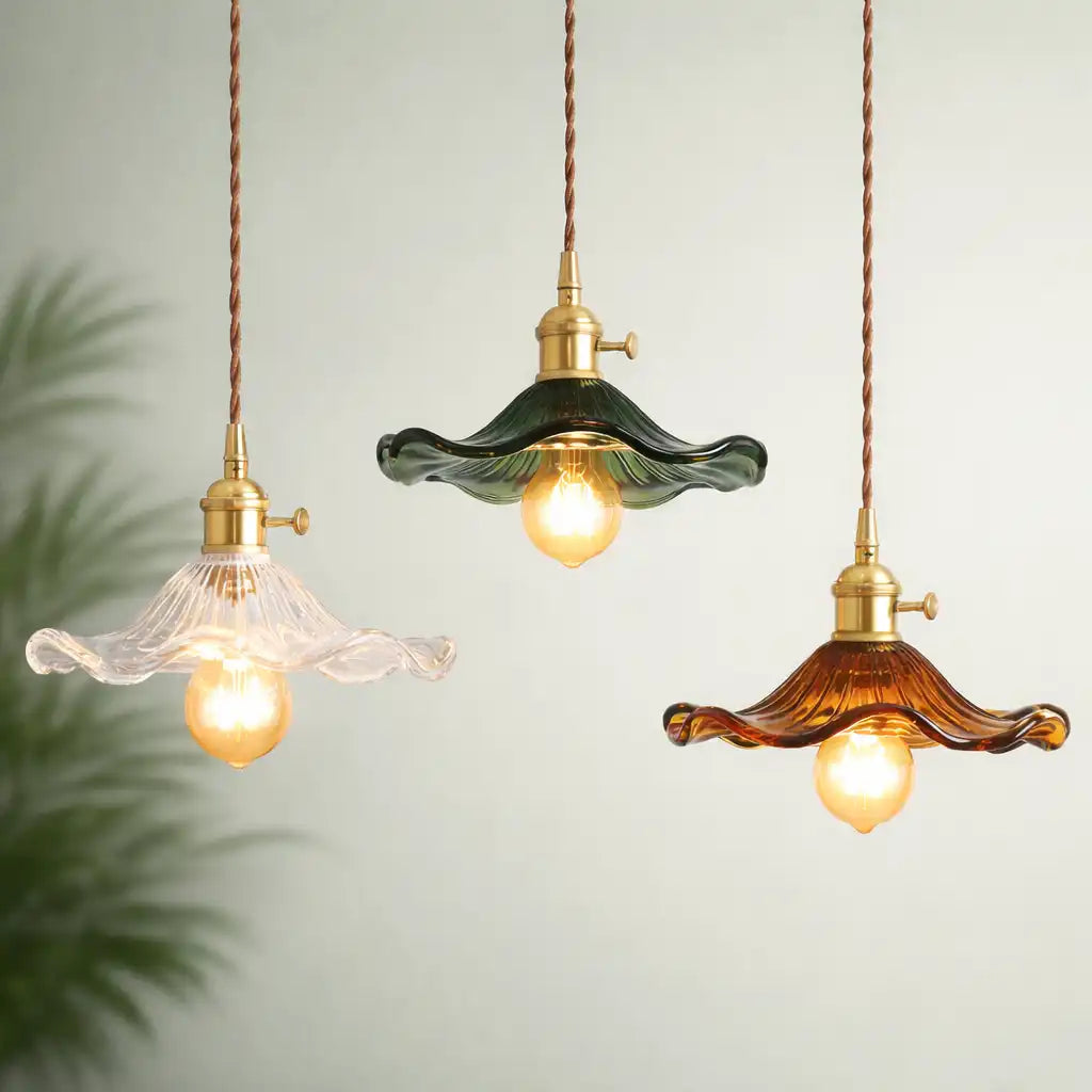Suspension en verre au design floral moderne et à la hauteur réglable