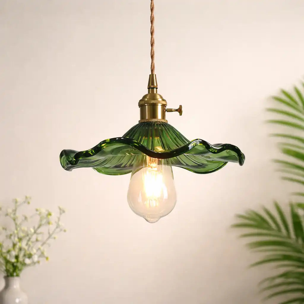 Suspension en verre au design floral moderne et à la hauteur réglable
