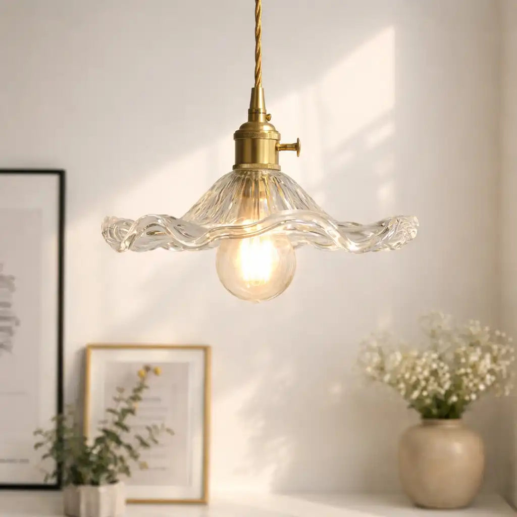 Lampada a sospensione in vetro dal design floreale moderno e con altezza regolabile