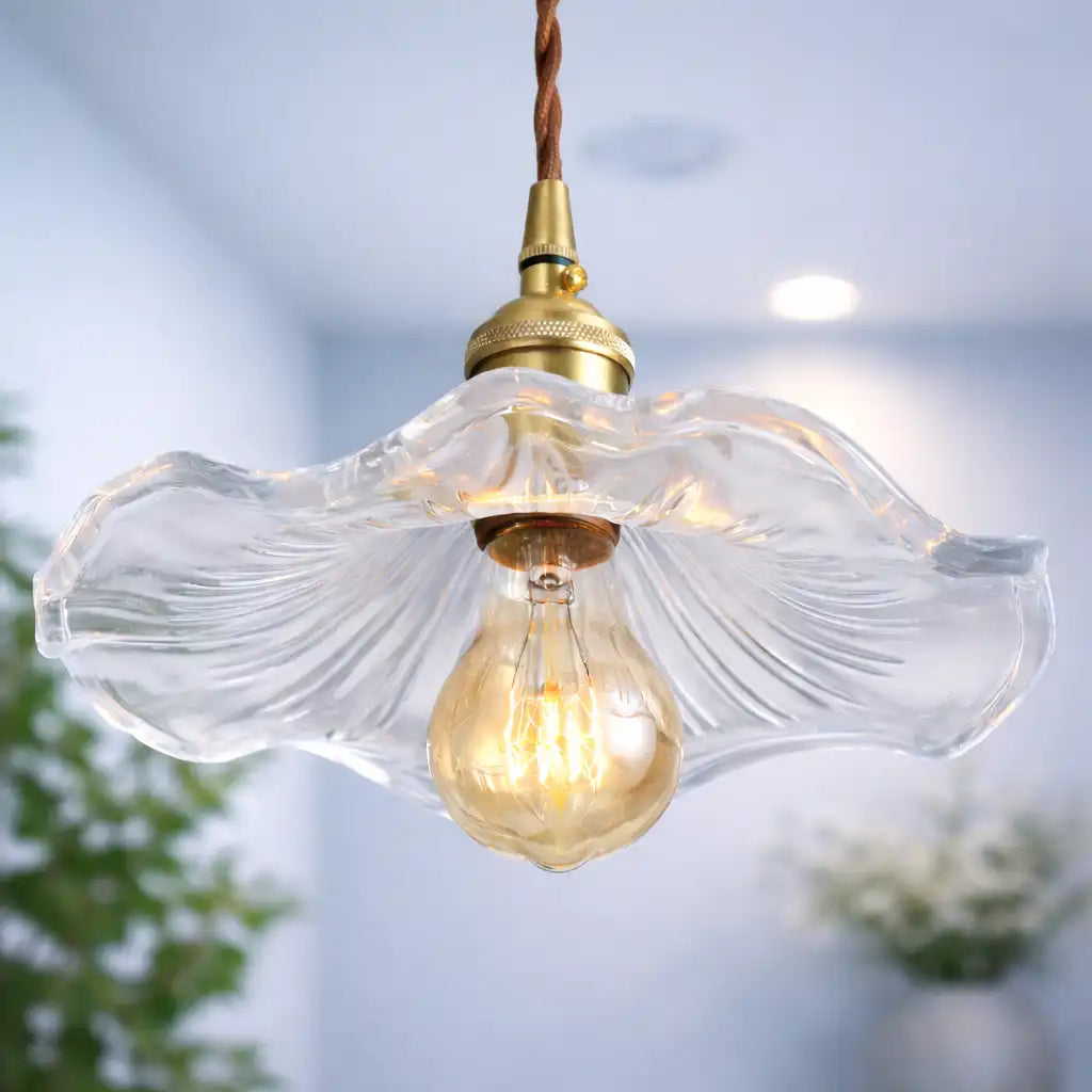 Lampada a sospensione in vetro dal design floreale moderno e con altezza regolabile