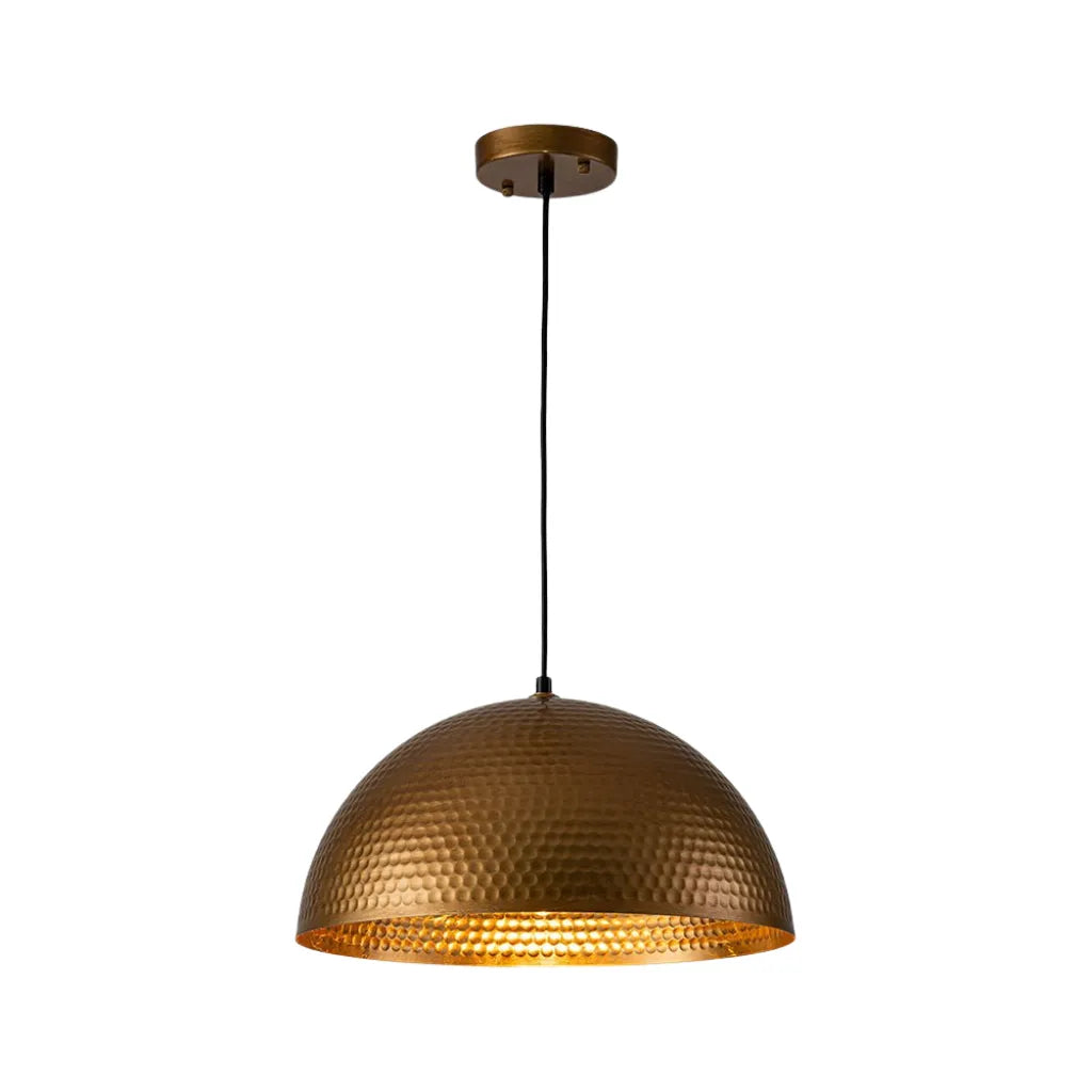 Lampada a sospensione Calix industriale con cupola in metallo martellato