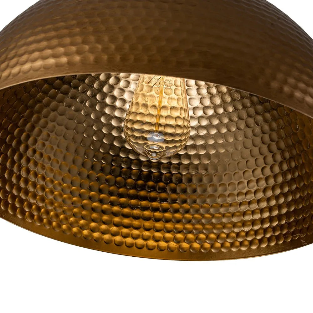 Lampada a sospensione Calix industriale con cupola in metallo martellato