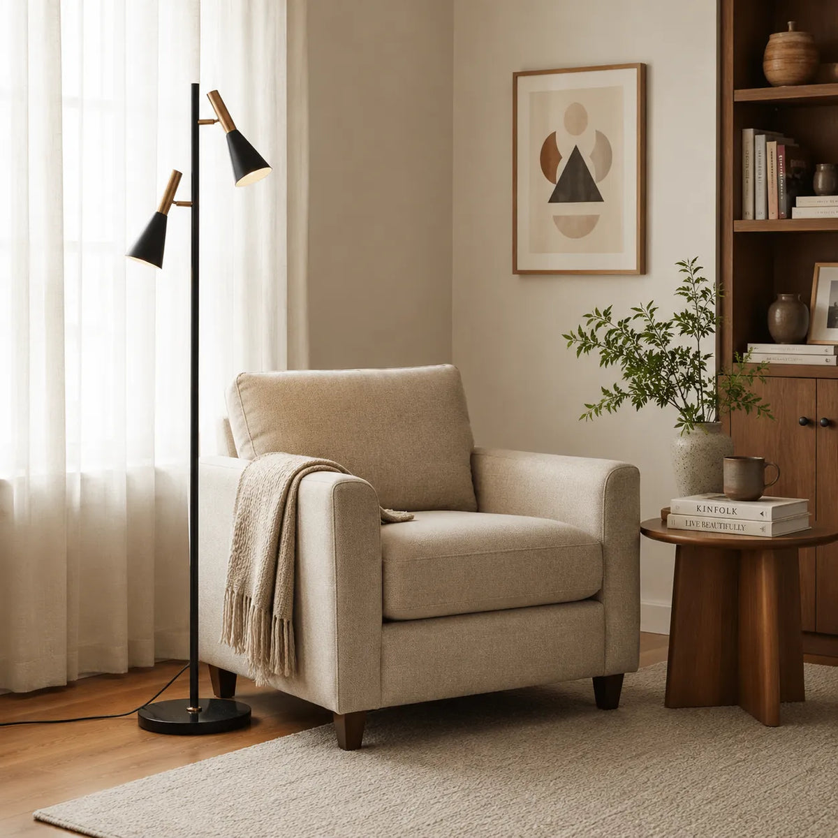 Lampadaire avec abat-jour orientable réglable, base en marbre et design nordique moderne