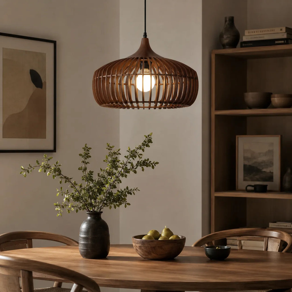 Suspensions de cuisine à la silhouette moderne inspirée d’un halo en bois naturel, à suspendre au plafond