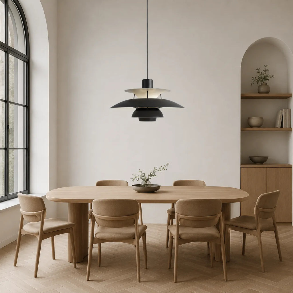 Suspension en aluminium au design superposé et aux lignes nordiques scandinaves