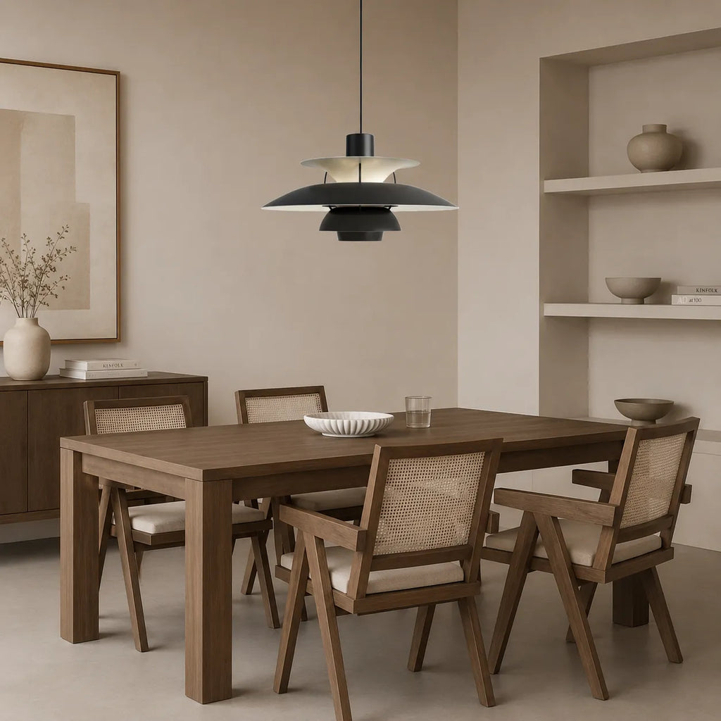 Suspension en aluminium au design superposé et aux lignes nordiques scandinaves