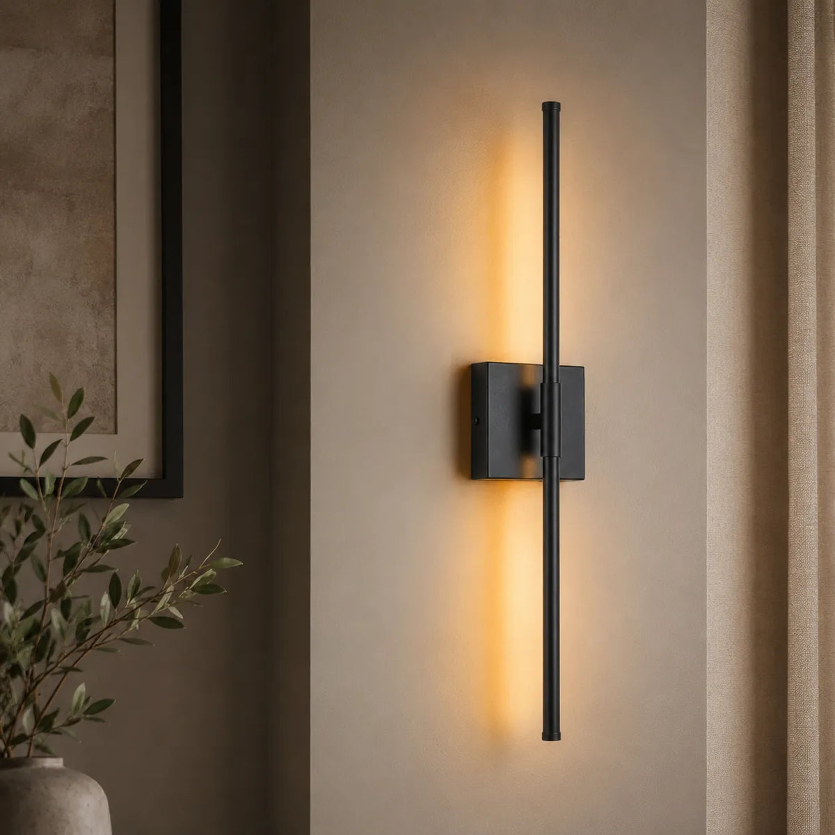 Wandleuchte mit schmalem, linearem LED-Balken zur horizontalen oder vertikalen Montage