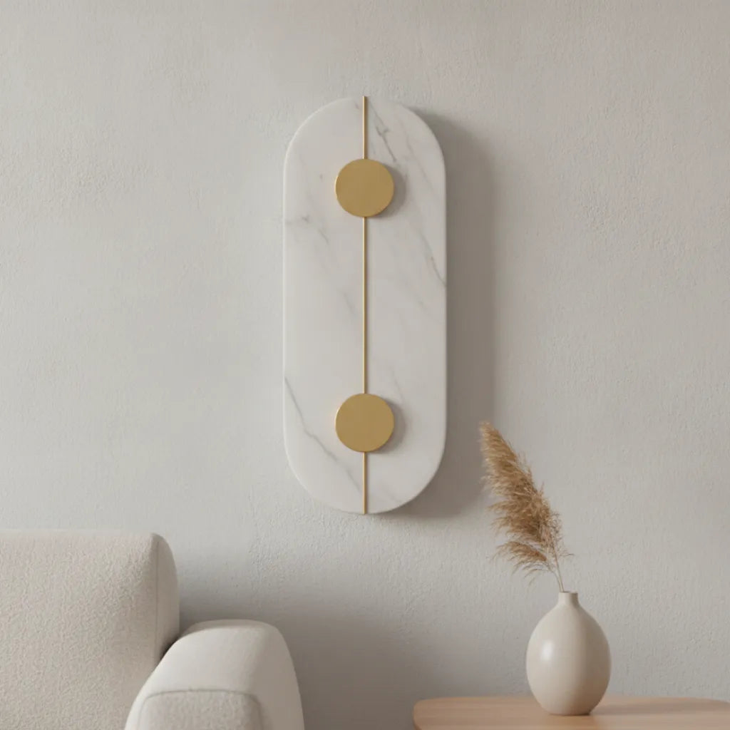 Applique con paralume in marmo e struttura in rame, con luce LED