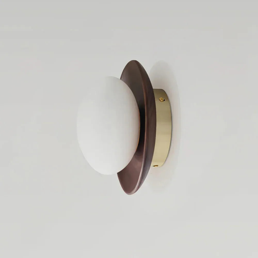 Applique murale à LED intégrées, au design minimaliste naturel et en laiton