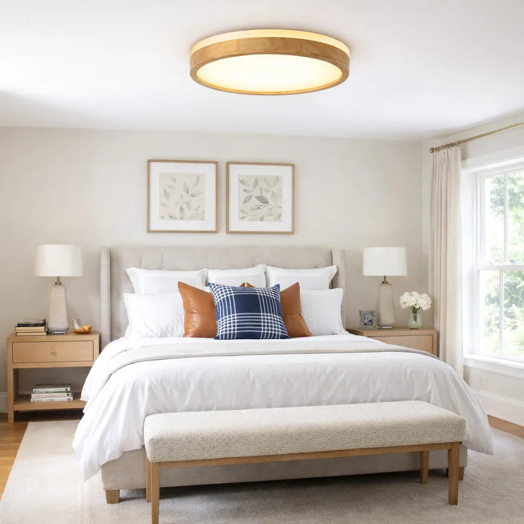 Orin nordische dimmbare LED-Deckenleuchte mit Holzdetail