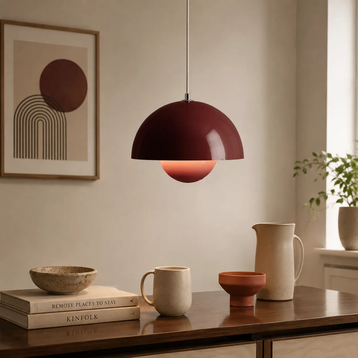 Lámpara colgante con cable ajustable y diseño metálico inspirado en un hongo