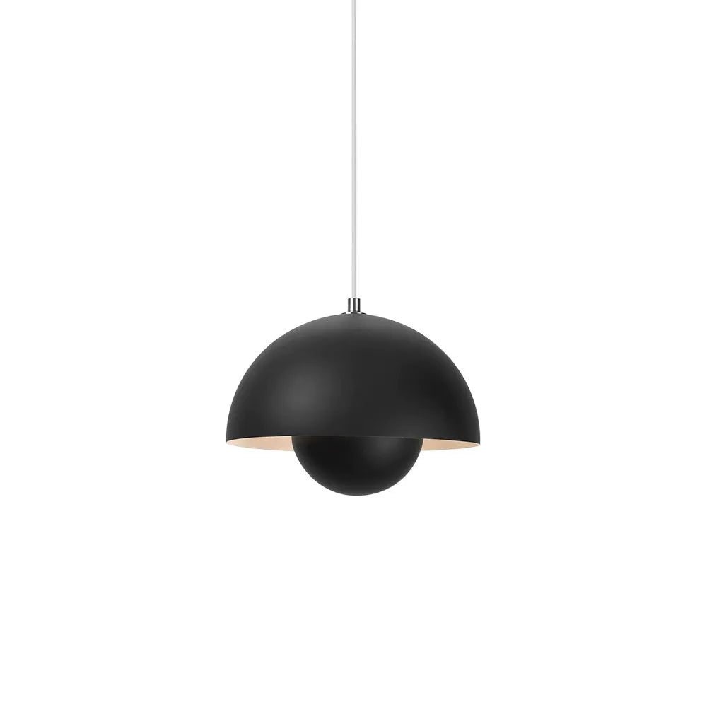 Lampada a sospensione con cavo regolabile e design in metallo ispirato a un fungo