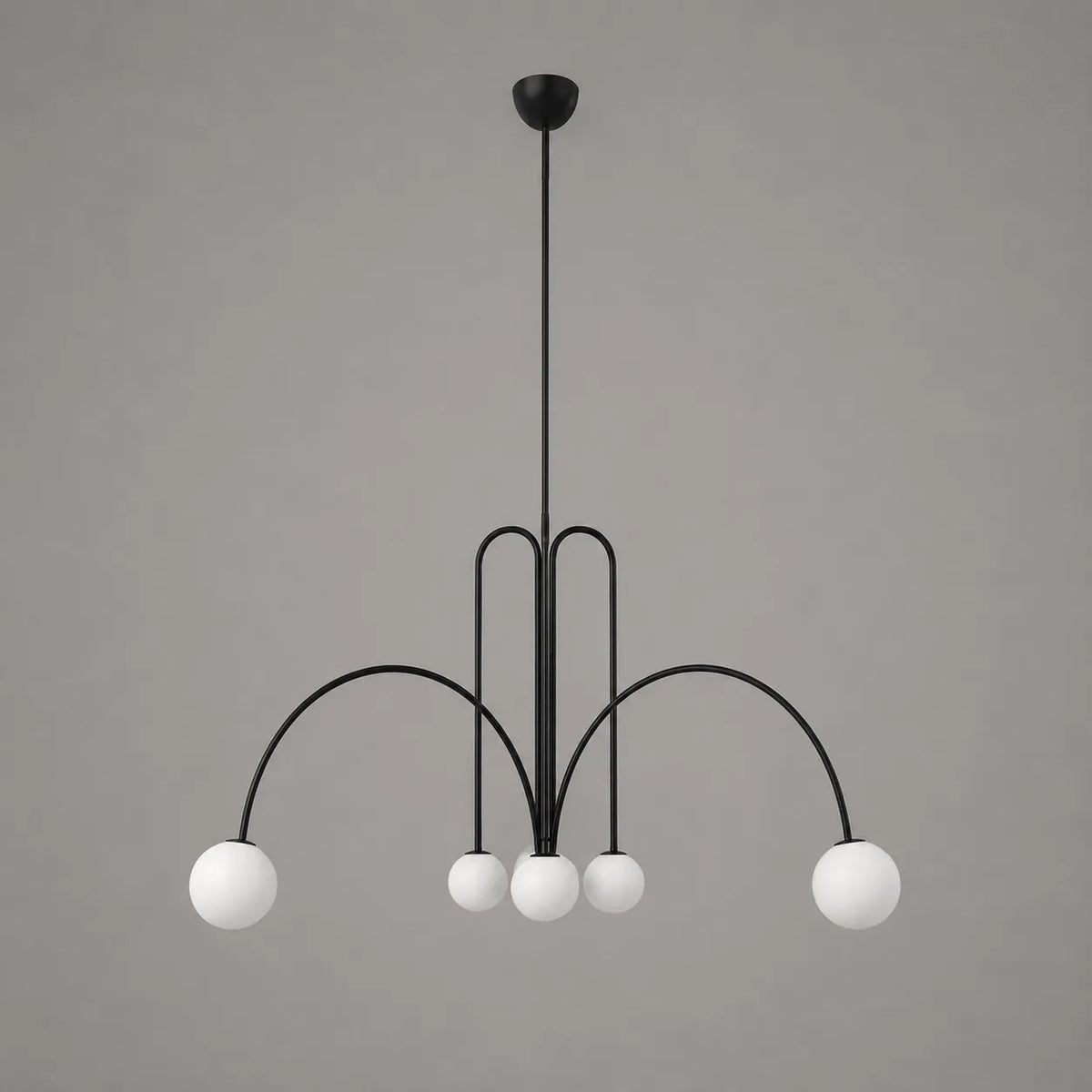 Pendelleuchte mit mundgeblasenem Glasschirm und Metallrahmen für Ess- und Wohnzimmer