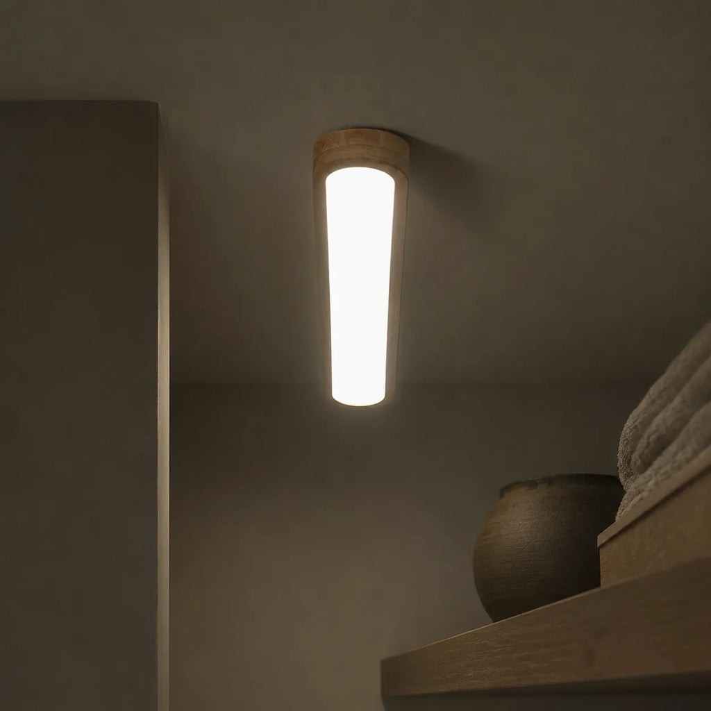 Plafonnier LED avec détail en bois linéaire pour chambre, salon, salle à manger et cuisine