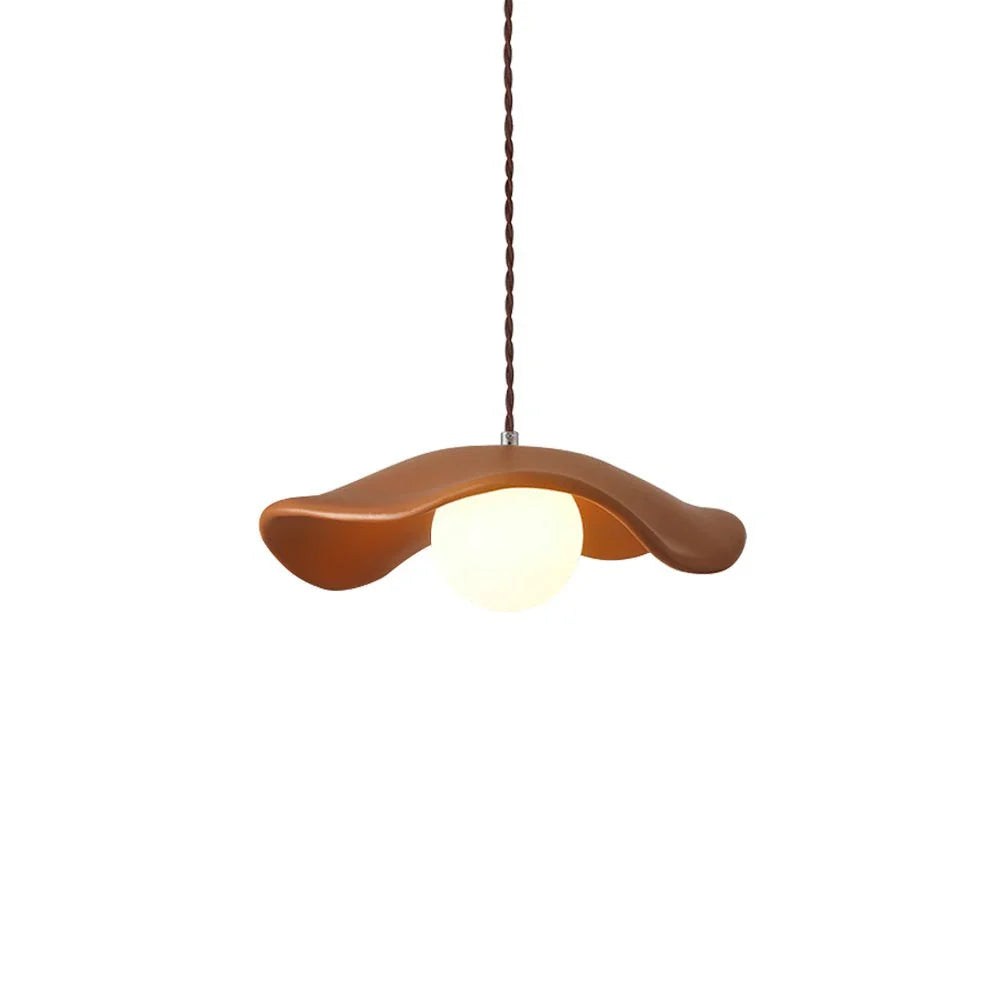 Pendant Light with Sculptural Resin Design and Adjustable Suspension for Dining Room