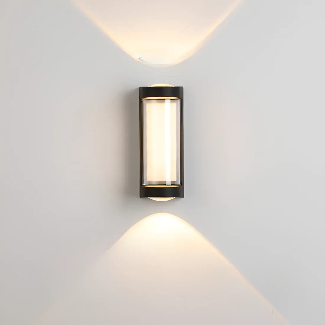 Applique murale d’extérieur avec diffuseur en acrylique dépoli et éclairage LED vers le haut et vers le bas