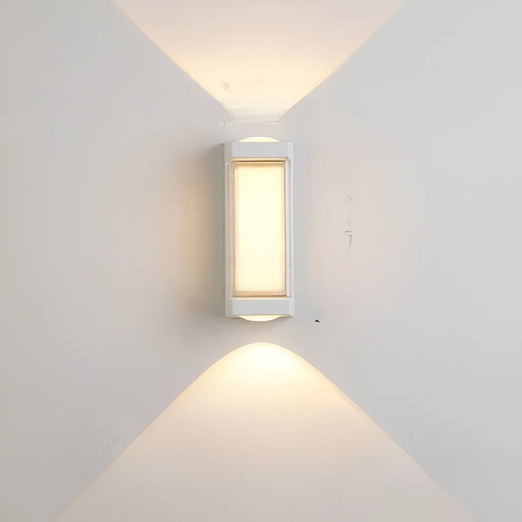 Applique murale d’extérieur avec diffuseur en acrylique dépoli et éclairage LED vers le haut et vers le bas