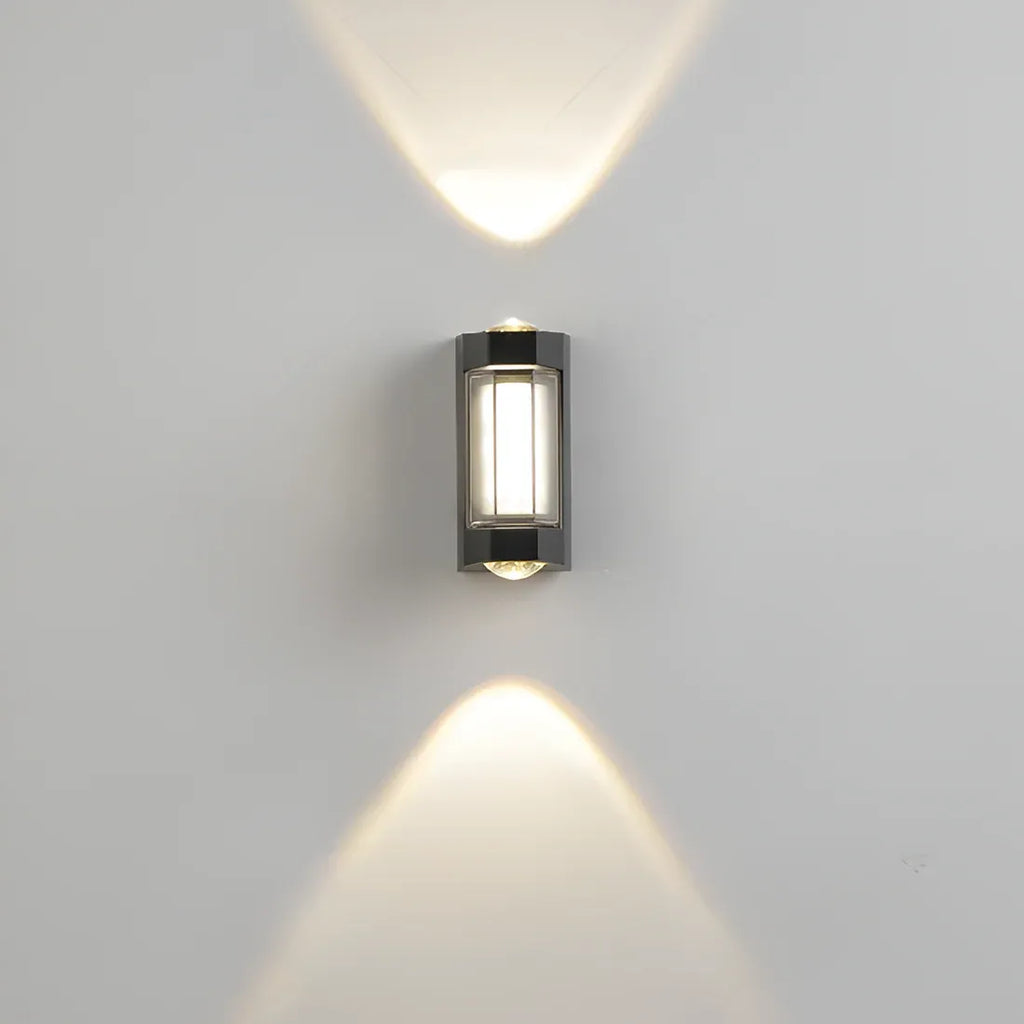 Applique murale d’extérieur avec diffuseur en acrylique dépoli et éclairage LED vers le haut et vers le bas
