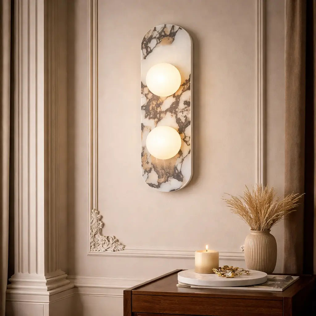 Aplique de pared con placa trasera de mármol y globo de vidrio, iluminación moderna de mediados de siglo