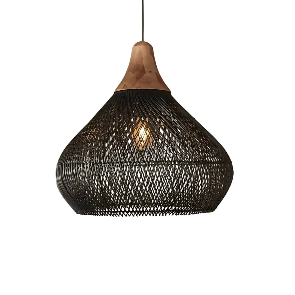 Luminaire suspendu en rotin tissé à la main, à tissage ajouré et à douce lumière d’ambiance