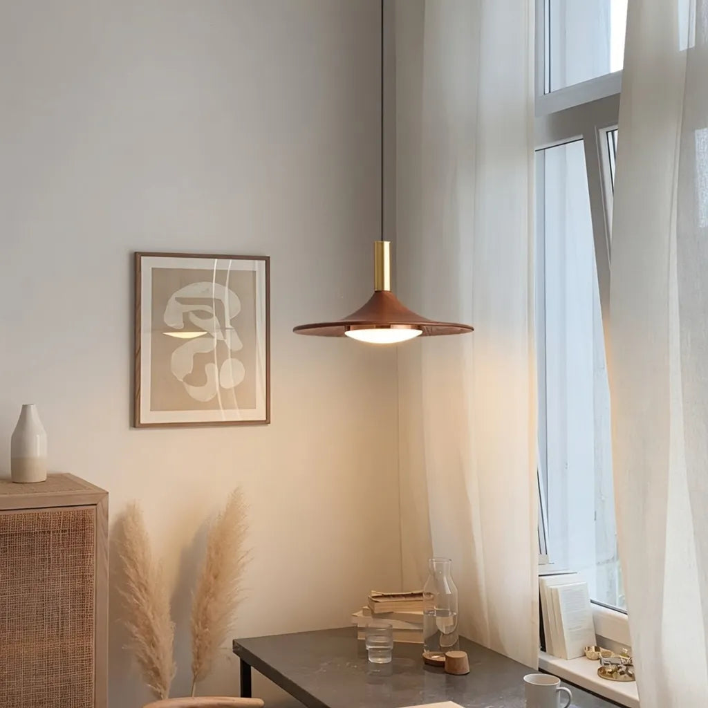 LED-Pendelleuchte mit Eisenschirm in Walnussholzoptik und höhenverstellbarer Aufhängung für Küche und Esszimmer