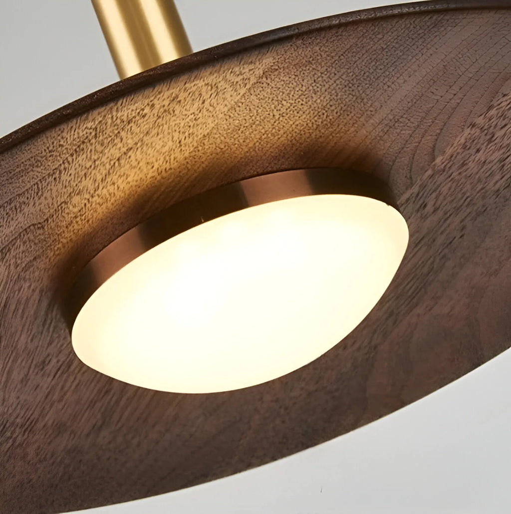 LED-Pendelleuchte mit Eisenschirm in Walnussholzoptik und höhenverstellbarer Aufhängung für Küche und Esszimmer