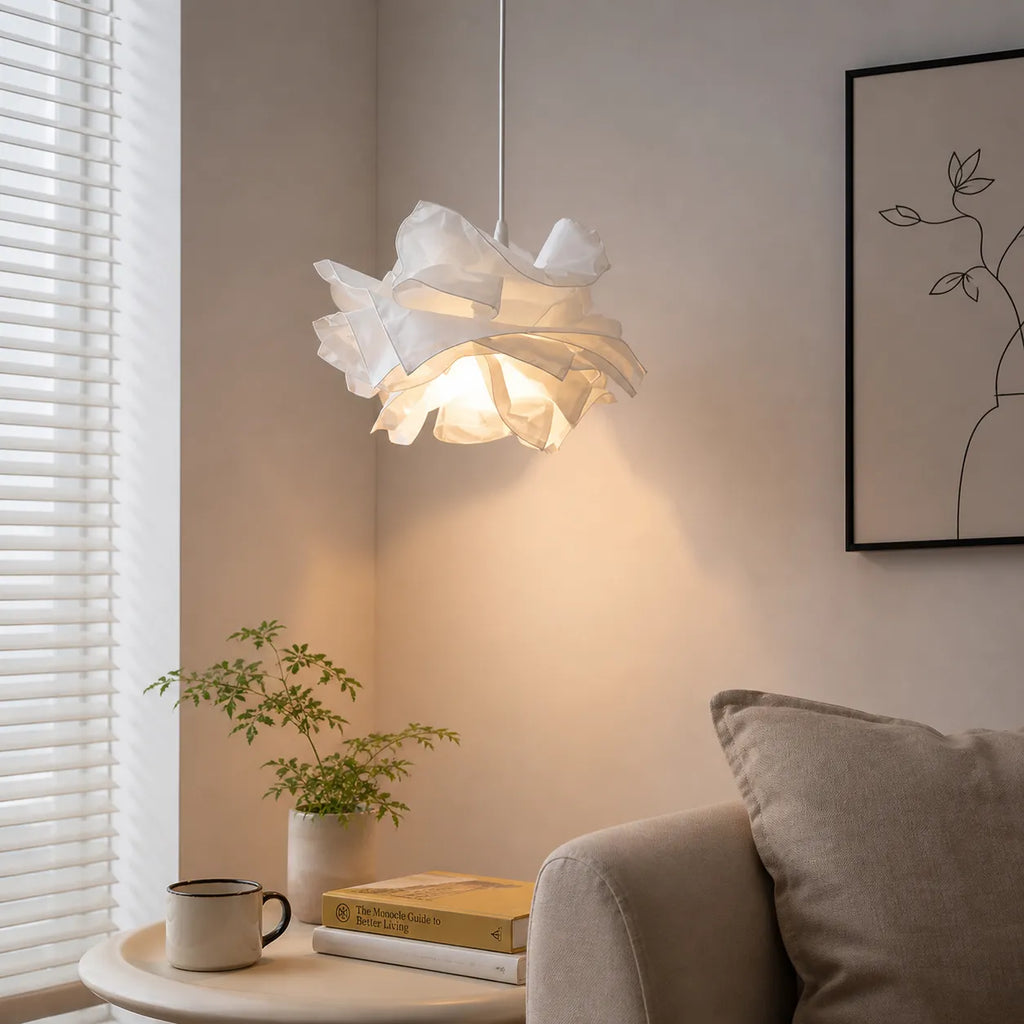 Lampada a sospensione con paralume in carta ispirato alle nuvole e luce LED ambientale calda
