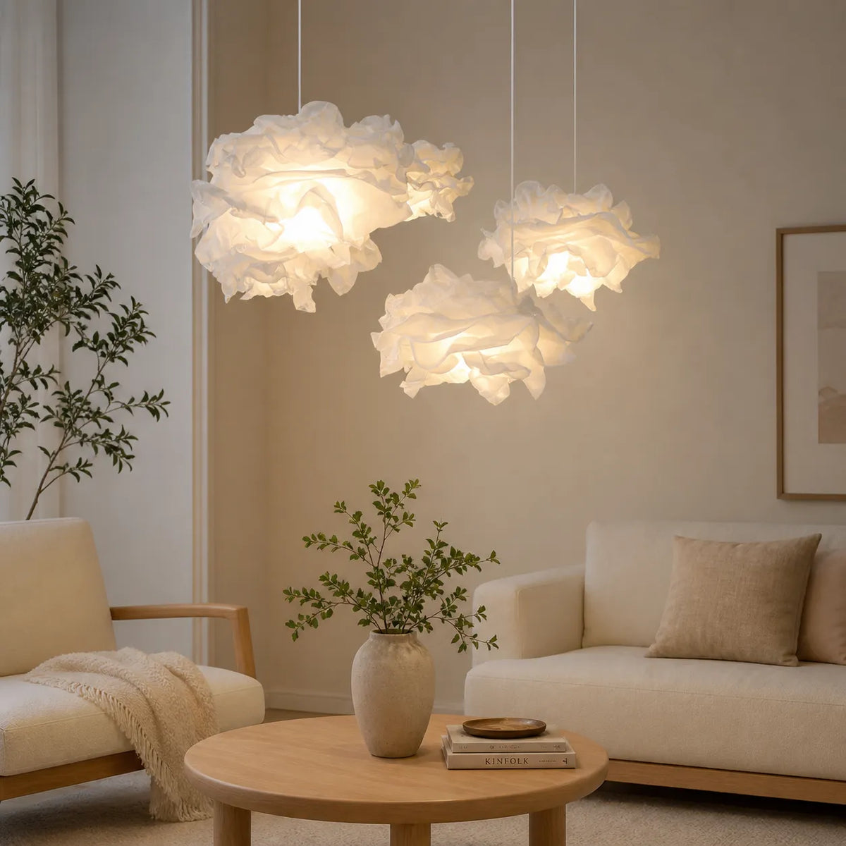Lampada a sospensione con paralume in carta ispirato alle nuvole e luce LED ambientale calda