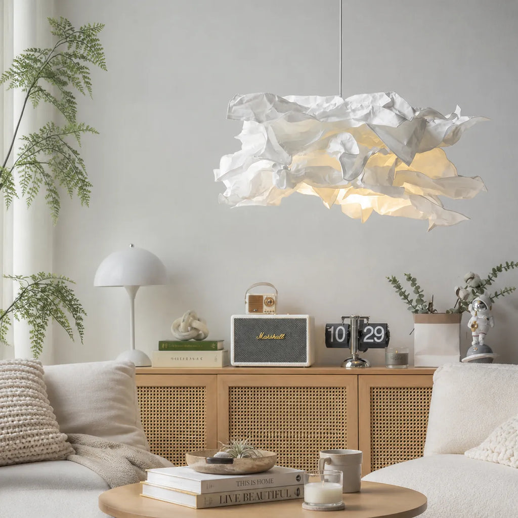 Lampada a sospensione con paralume in carta ispirato alle nuvole e luce LED ambientale calda