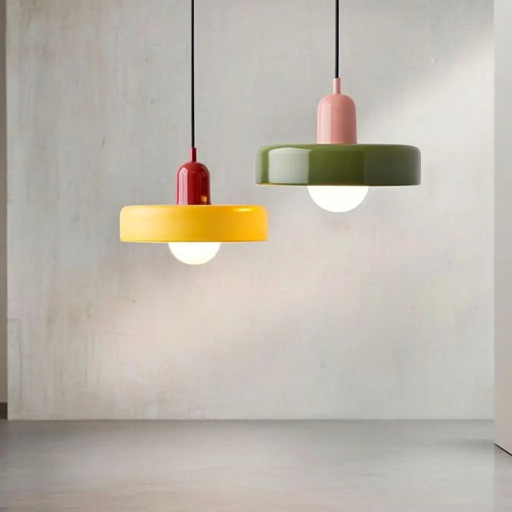 Sonnet Bauhaus-Pendelleuchte aus farbigem Glas