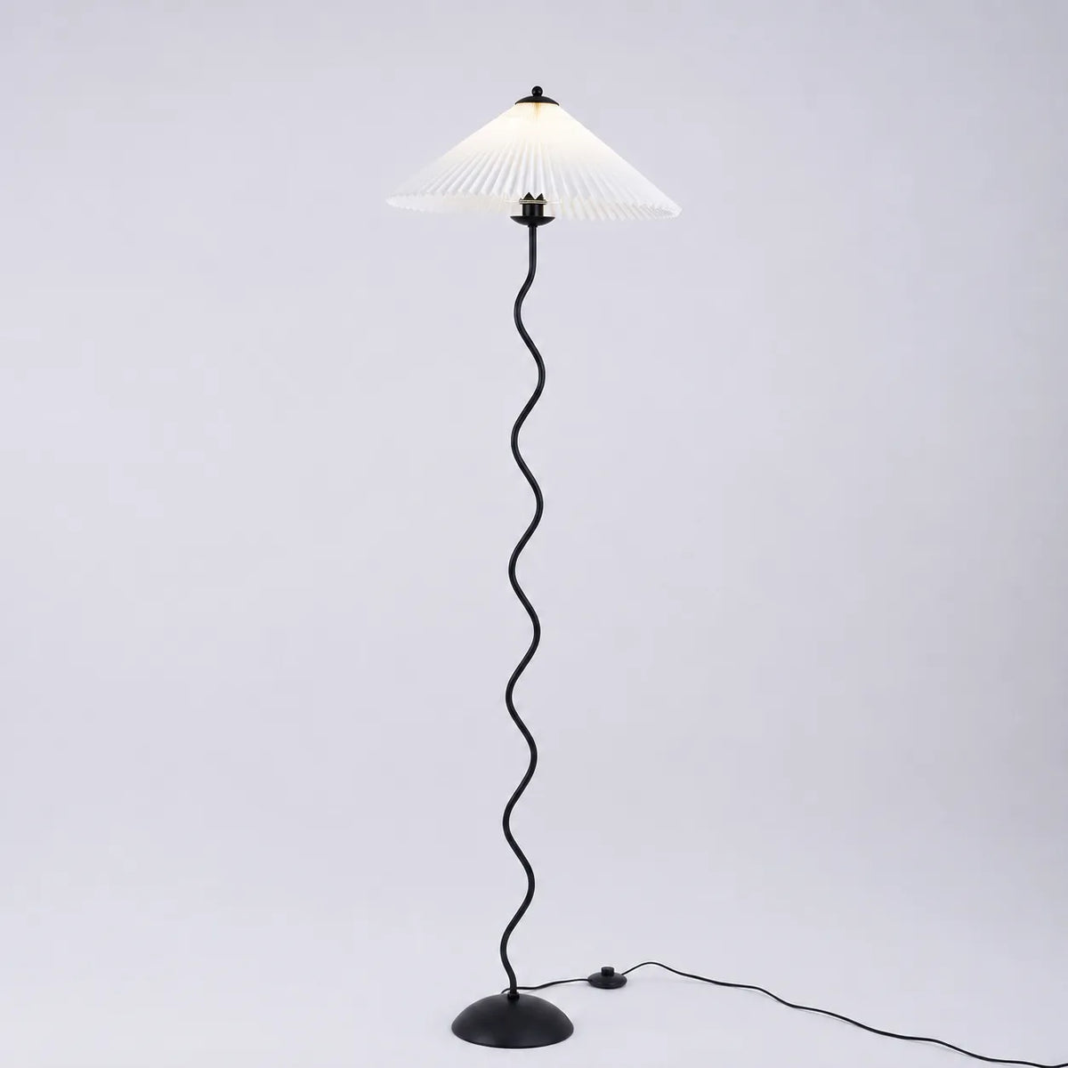Floor Lamp with Modern Sculptural Metal Base and Fabric Shade 150cm Tall Standing Light