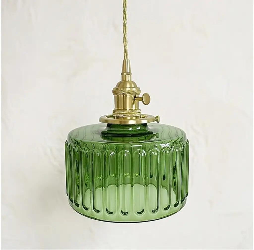 Lampada a sospensione con vetro pressato a coste e finiture in ottone