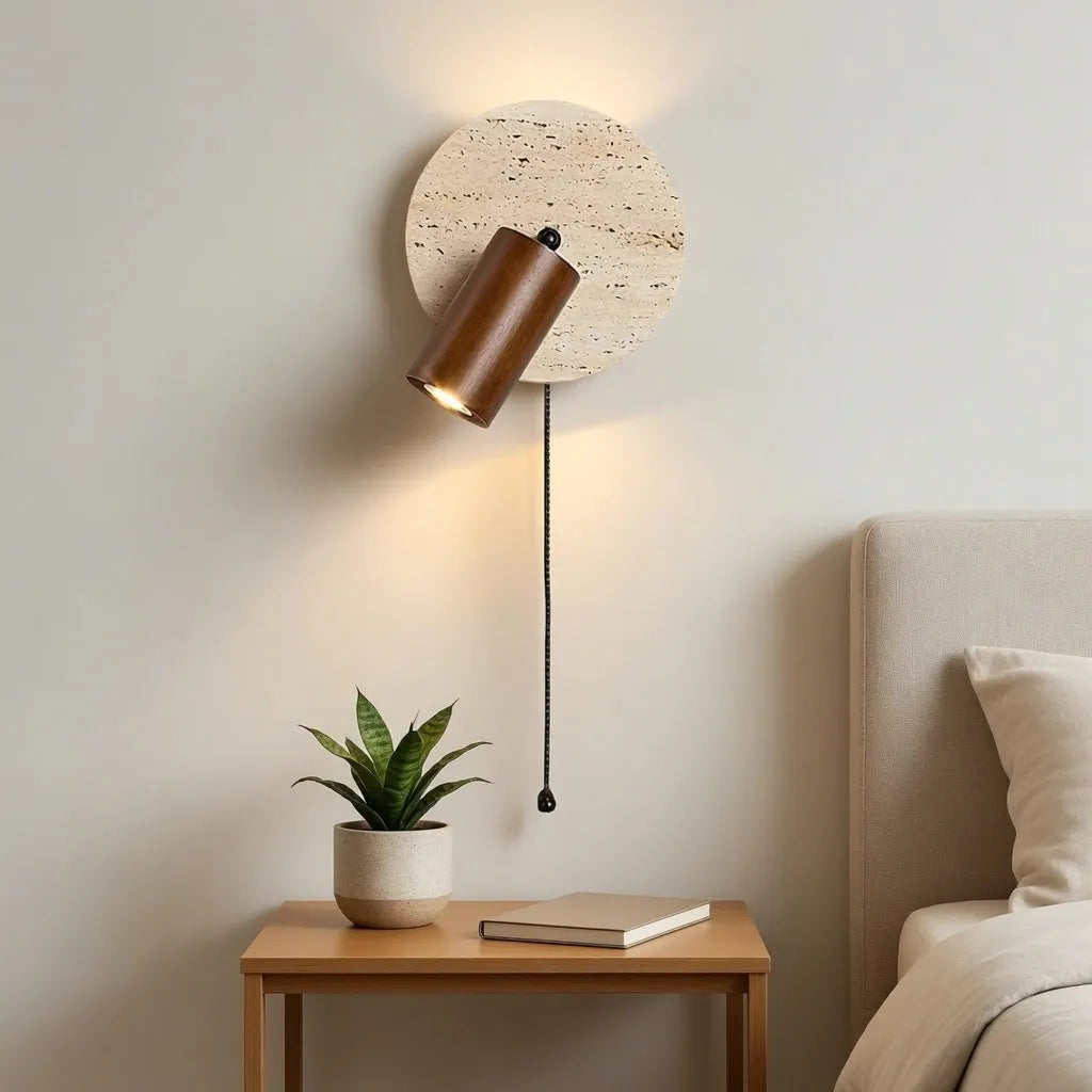 Applique murale à travertin réglable avec détail en bois, au design moderne