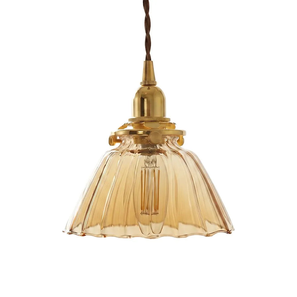 Pendelleuchte mit Vintage-Kegelschirm und geriffelter Glasstruktur