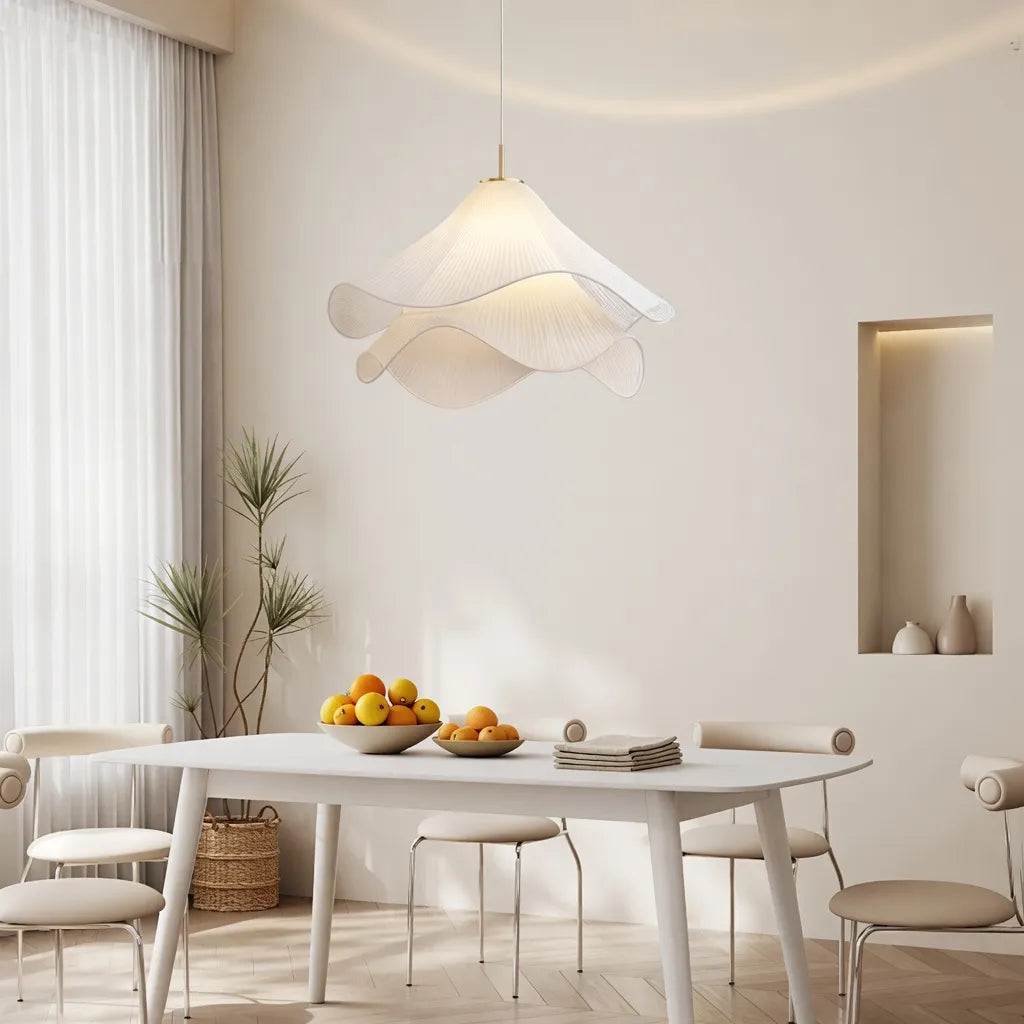 Suspension avec abat-jour ondulé en tissu à plusieurs couches et suspension réglable