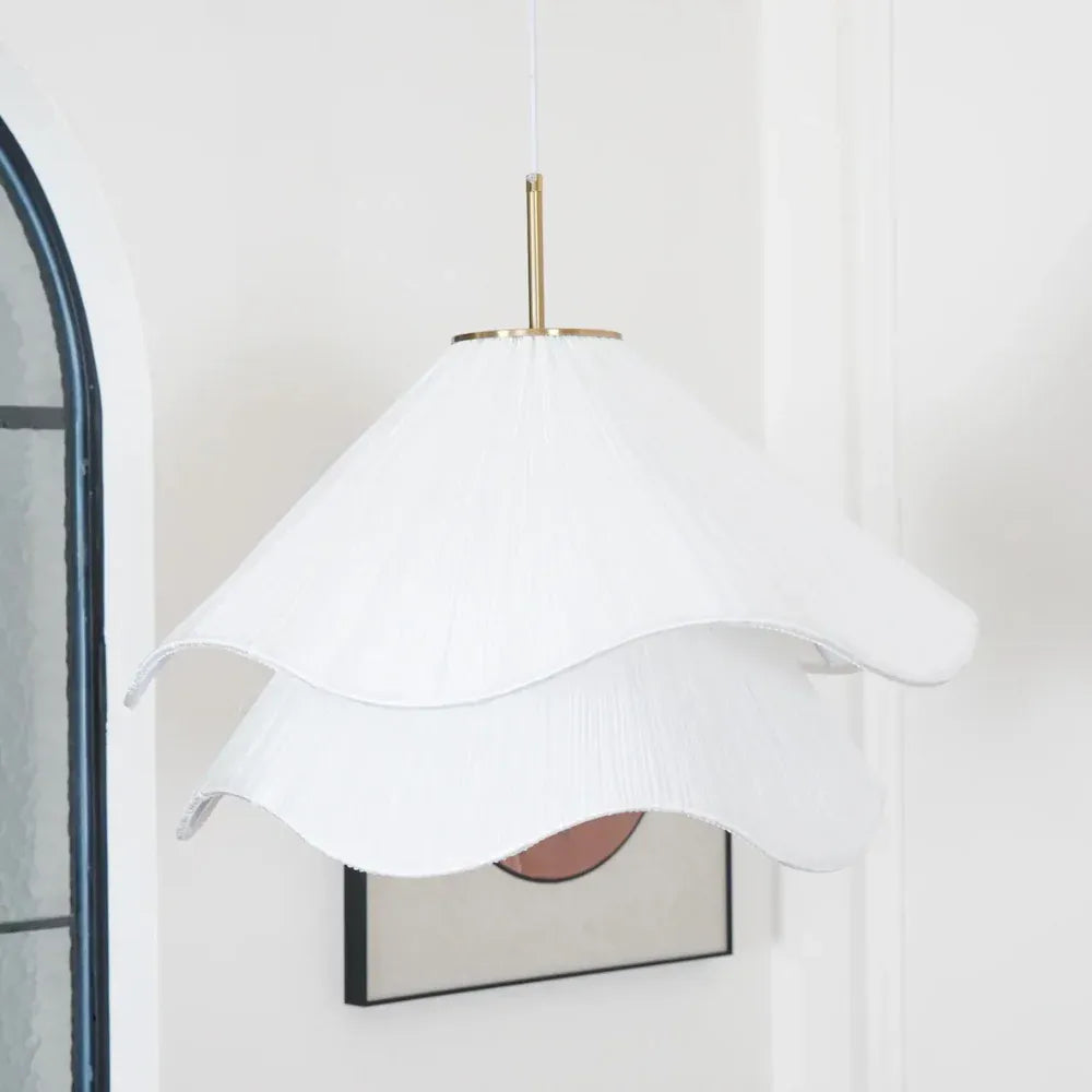 Suspension avec abat-jour ondulé en tissu à plusieurs couches et suspension réglable