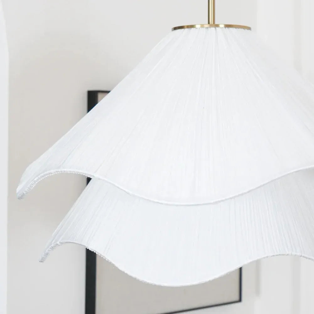 Suspension avec abat-jour ondulé en tissu à plusieurs couches et suspension réglable
