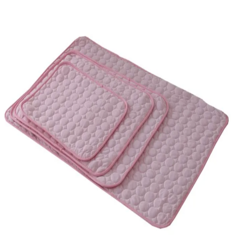 Cooling Pad for Dogs with Foldable Quilted Design and Breathable Mesh Backing - Image 6